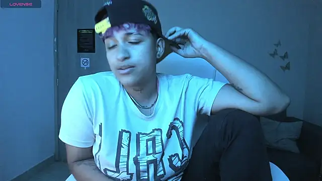 Dominick jones online show from 09/26/25, 04:27