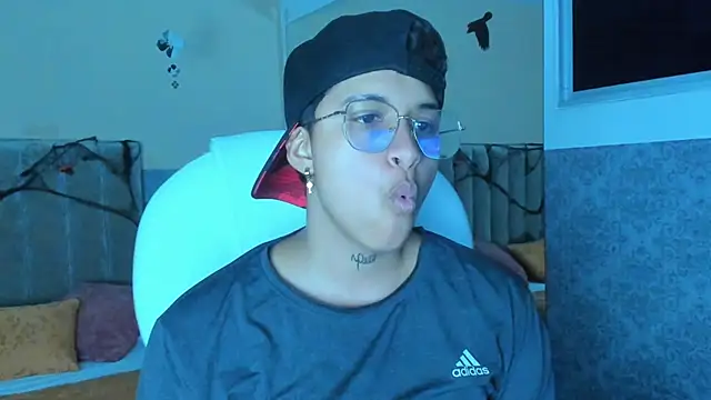 Dominick jones online show from 10/15/25, 04:45