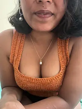 Snapshot of priyadevi17 chatting on 09/26/25, 09:02 priyadevi17 online show from 09/26/25, 09:02