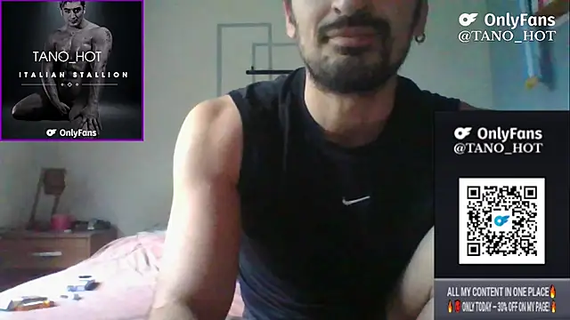 Snapshot of italianbighorse22 chatting on 10/15/25, 08:53 italianbighorse22 online show from 10/15/25, 08:53