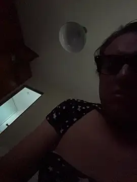 Snapshot of NikkelSofia chatting on 10/24/25, 10:50 NikkelSofia online show from 10/24/25, 10:50