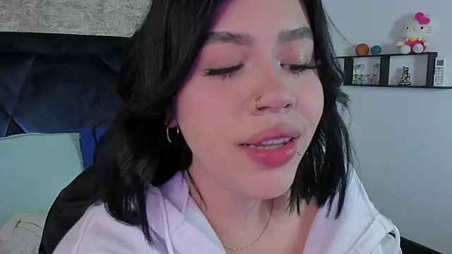 Lily Woodz online show from 12/02/25, 07:20