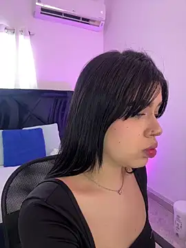 Lily Woodz online show from 05/12/26, 07:11