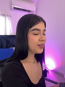 Lily Woodz online show from 05/14/26, 07:09