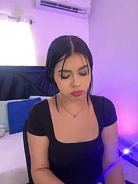 Lily Woodz online show from 05/28/26, 07:11