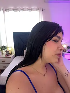 Lily Woodz online show from 06/04/26, 07:09
