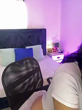Lily Woodz online show from 06/20/26, 07:05