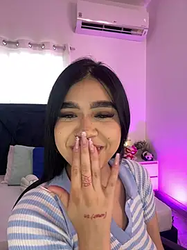 Lily Woodz online show from 07/28/26, 07:04