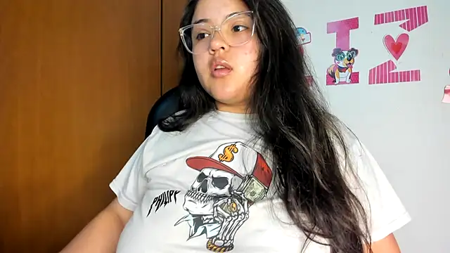 lizzie c online show from 02/13/25, 04:32