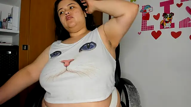 lizzie c online show from 02/19/25, 02:12
