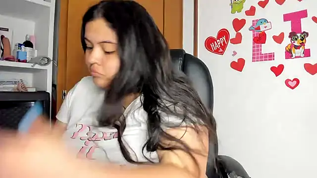 lizzie c online show from 02/21/25, 07:32