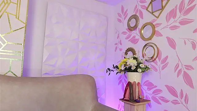 AnikaRomanoff online show from 02/17/25, 06:15