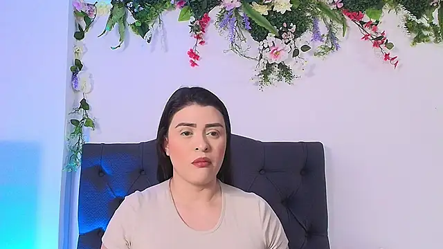 AnikaRomanoff online show from 03/18/25, 12:14