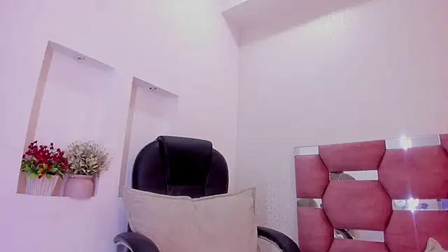 celeste smmith  online show from 09/13/25, 08:08