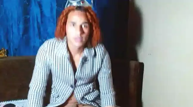 Snapshot of Bella_DollJ chatting on 01/04/25, 10:24 Bella DollJ online show from 01/04/25, 10:24