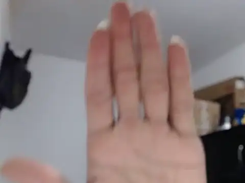 Snapshot of Bella_DollJ chatting on 10/16/25, 07:04 Bella DollJ online show from 10/16/25, 07:04