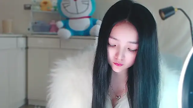 xiao-xiao-D online show from 01/10/25, 12:15