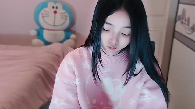 xiao-xiao-D online show from 09/24/25, 12:14