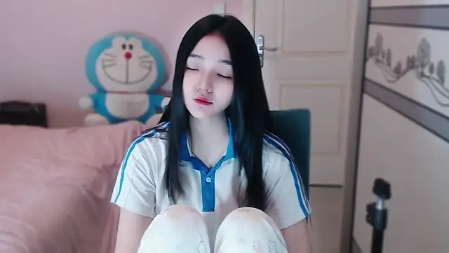 xiao-xiao-D online show from 09/25/25, 08:51