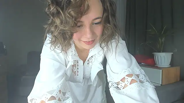 Cute smile sharon online show from 12/19/24, 01:39