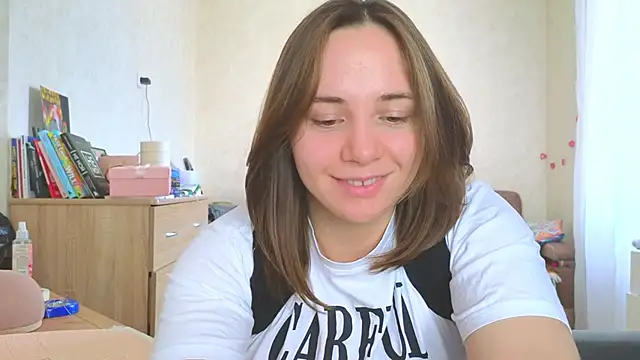 Cute smile sharon online show from 02/18/25, 06:48