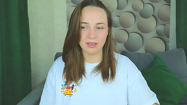 Cute smile sharon online show from 09/11/25, 05:07