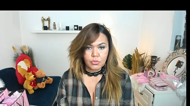 Aileen Stone online show from 02/15/25, 01:05