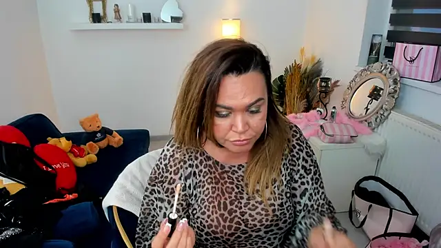 Aileen Stone online show from 02/16/25, 03:38