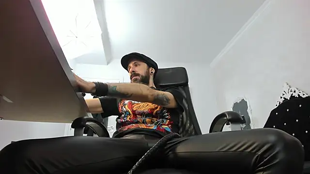 AxelColton online show from 01/03/25, 06:44
