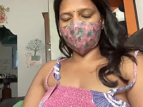 Snapshot of Tamil_Sanjana_ chatting on 09/21/25, 12:45 Tamil Sanjana online show from 09/21/25, 12:45