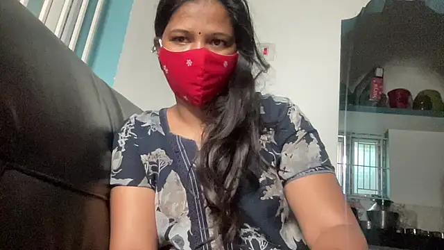 Tamil Sanjana  online show from 02/07/26, 01:31