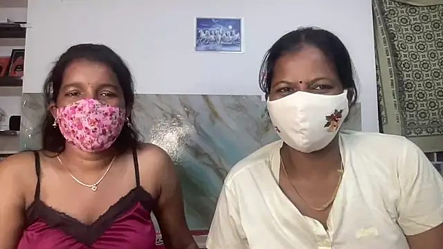 Tamil Sanjana  online show from 06/28/26, 07:31