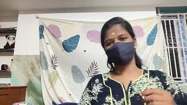 Tamil Sanjana  online show from 07/23/26, 05:22