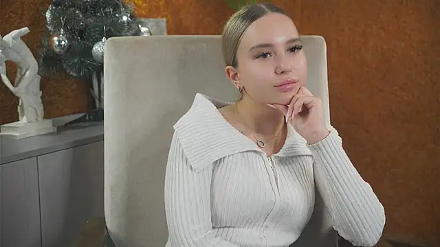 Snapshot of HildColden chatting on 12/21/24, 08:28 HildColden online show from 12/21/24, 08:28