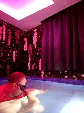 Coppiatrasgressiva online show from 10/14/25, 10:10