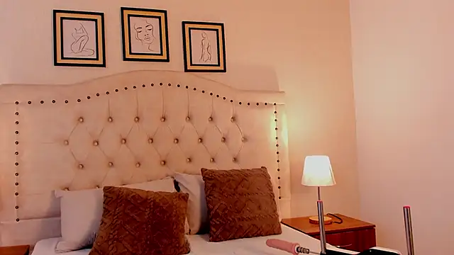 Snapshot of ashly__ms chatting on 10/02/25, 06:59 ashly ms online show from 10/02/25, 06:59