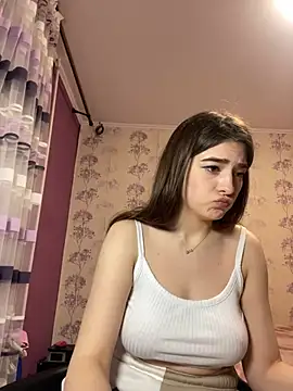 Snapshot of Sofiy_a chatting on 12/21/24, 11:34 Sofiy a online show from 12/21/24, 11:34