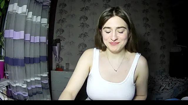 Snapshot of Sofiy_a chatting on 03/07/25, 11:27 Sofiy a online show from 03/07/25, 11:27