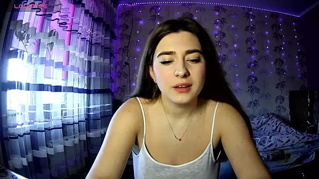 Snapshot of Sofiy_a chatting on 03/06/26, 12:34 Sofiy a online show from 03/06/26, 12:34