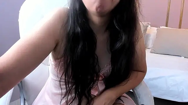 Snapshot of PerlaPreciosa chatting on 03/09/25, 03:43 PerlaPreciosa online show from 03/09/25, 03:43