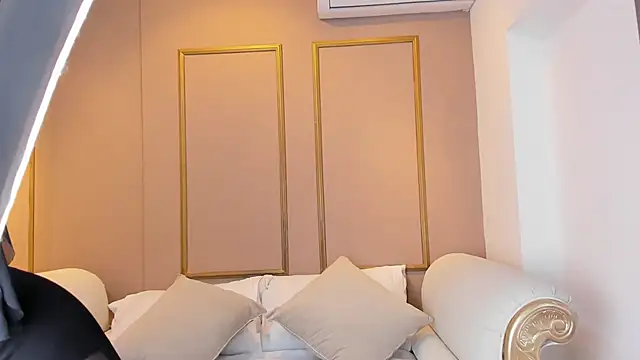 Snapshot of PerlaPreciosa chatting on 09/23/25, 03:42 PerlaPreciosa online show from 09/23/25, 03:42