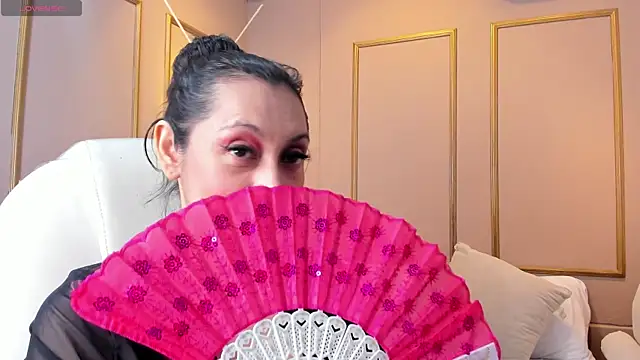 Snapshot of PerlaPreciosa chatting on 10/07/25, 04:09 PerlaPreciosa online show from 10/07/25, 04:09