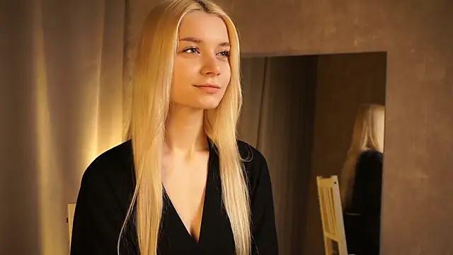 Snapshot of Hi_my_name_is chatting on 02/16/25, 03:05 Hi my name is online show from 02/16/25, 03:05