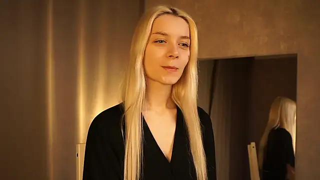 Snapshot of Hi_my_name_is chatting on 02/26/25, 02:36 Hi my name is online show from 02/26/25, 02:36