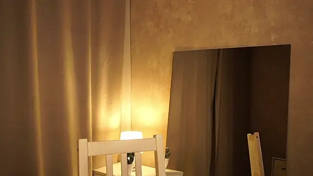 Snapshot of Hi_my_name_is chatting on 03/05/25, 05:39 Hi my name is online show from 03/05/25, 05:39