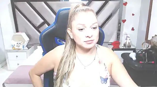 Snapshot of natalia5560 chatting on 12/29/24, 01:49 natalia5560 online show from 12/29/24, 01:49