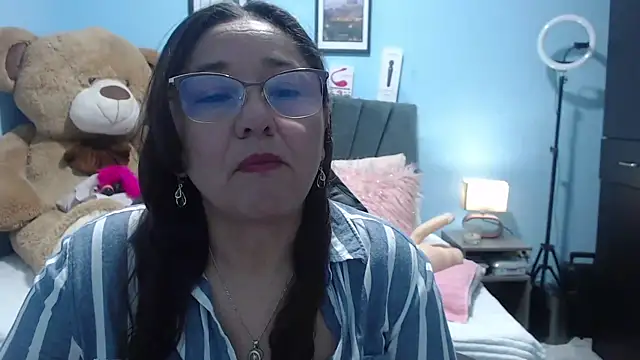 AngelRouss online show from 10/28/25, 02:26