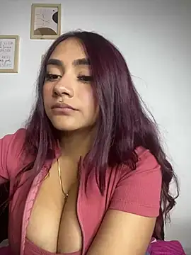 Snapshot of michell_boobs_ chatting on 01/28/25, 03:57 michell boobs online show from 01/28/25, 03:57
