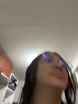 Snapshot of michell_boobs_ chatting on 10/21/25, 01:23 michell boobs online show from 10/21/25, 01:23