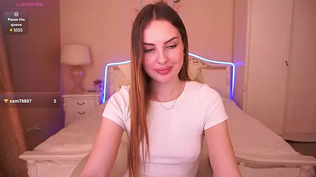 LexxiJoy online show from 02/04/25, 10:54
